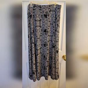 Cato size L black and white mandala and paisley maxi skirt